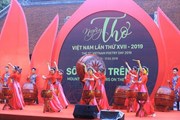 Nhìn lại một chặng đường 5 năm - Thơ Việt có gì?!