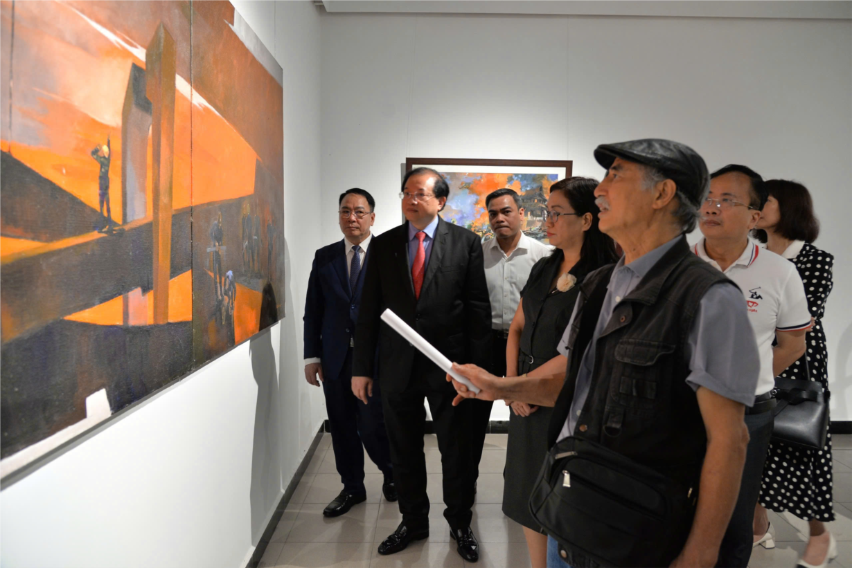 50 năm Ngày thống nhất đất nước qua tác phẩm mỹ thuật

